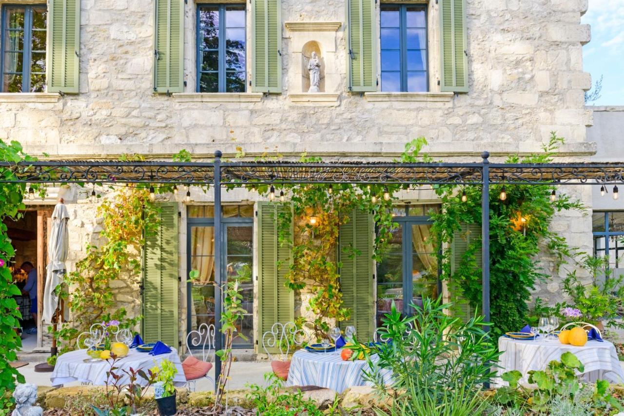 Bastide De Bellegarde Bed & Breakfast Avignon Exterior photo